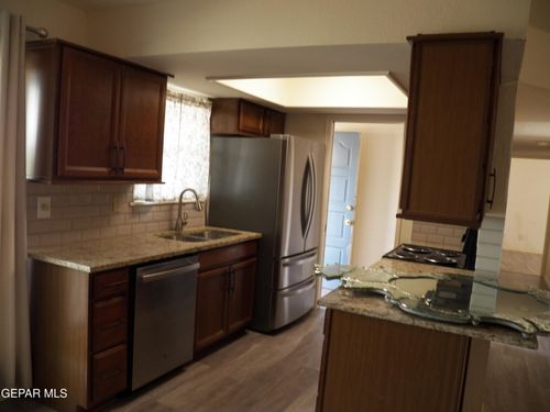 b3-6700 Escondido Drive, El Paso, TX, 79912 | Card Image