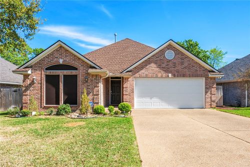 2325 Kendal Green Circle, College Station, TX, 77845 | Card Image