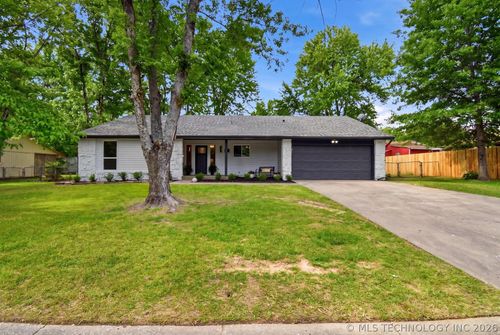 505 E Waco Street, Broken Arrow, OK, 74011 | Card Image