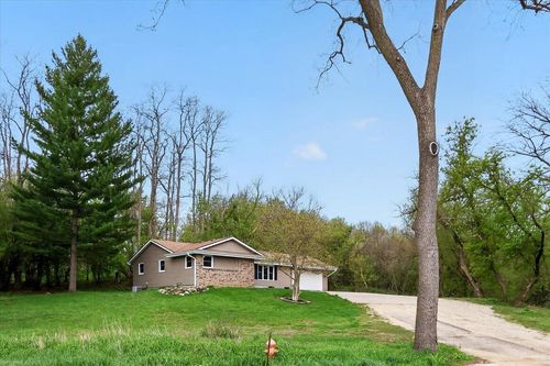 2027 N Washington St, Janesville, WI, 53548-8907 | Card Image