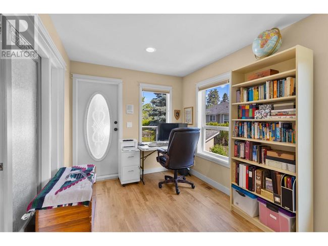 464 Cascia Dr, House other with 4 bedrooms, 4 bathrooms and 2 parking in Kelowna BC | Image 47