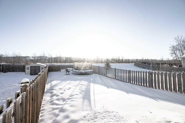 11307 91 St, Home with 3 bedrooms, 3 bathrooms and 3 parking in Peace River AB | Image 19