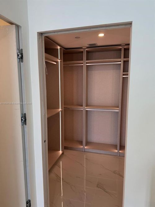 unit-1105-700 Ne 24th St, Miami, FL, 33137-5502 | Card Image