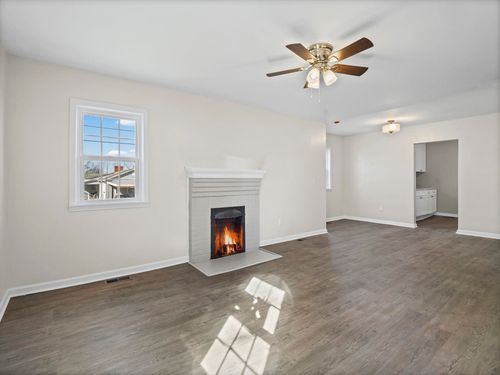 406 W Race St, Gaffney, SC, 29341-1635 | Card Image