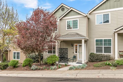 500 Starflower Ln, Ashland, OR, 97520-2345 | Card Image