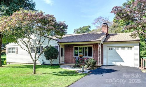 402 Balsam Rd, Hendersonville, NC, 28792-5700 | Card Image