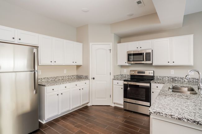 2101 Paddle Wheel Dr, House other with 3 bedrooms, 3 bathrooms and null parking in Jeffersonville IN | Image 8