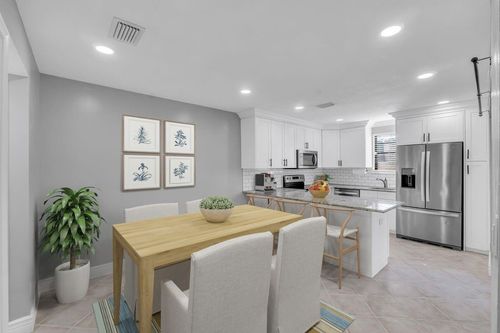 2675 Nw 99th Ave, Coral Springs, FL, 33065-6227 | Card Image