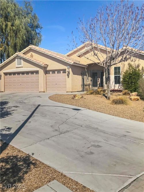 3516 Ashby Field Ave, North Las Vegas, NV, 89031-3596 | Card Image