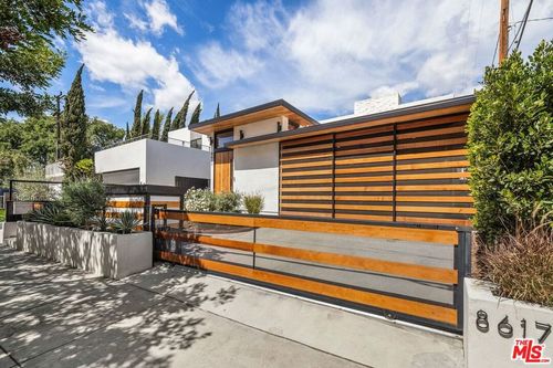 8617 Higuera St, Culver City, CA, 90232 | Card Image