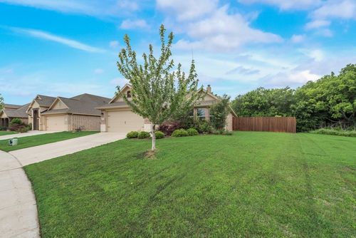 7429 Bellingham Rd, Fort Worth, TX, 76179-2073 | Card Image