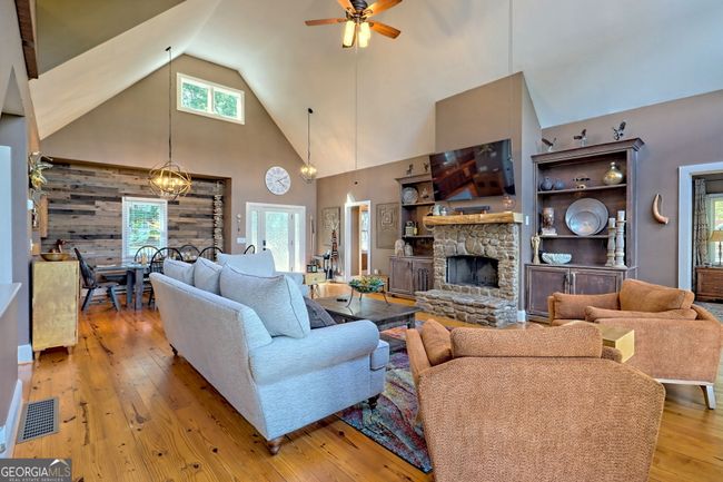 817 Long Laurel Ridge Dr, House other with 4 bedrooms, 4 bathrooms and null parking in Lakemont GA | Image 39