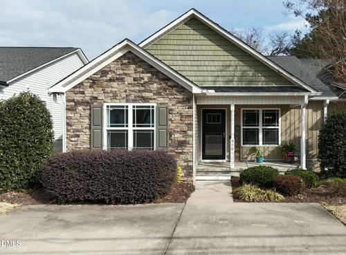 508 W Church St, Benson, NC, 27504-1338 | Card Image