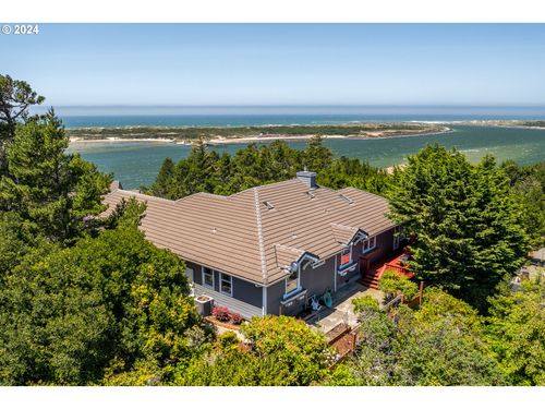 51 Shoreline Dr, Florence, OR, 97439-8976 | Card Image