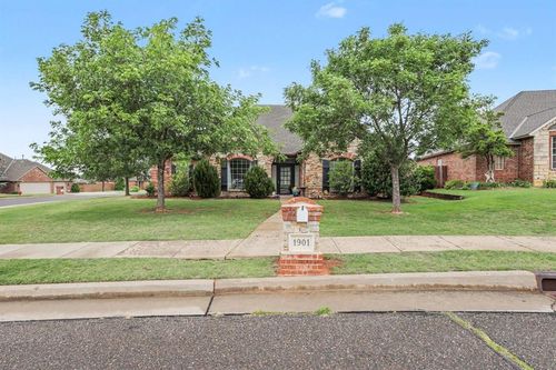1901 Apache Trail, Edmond, OK, 73003 | Card Image