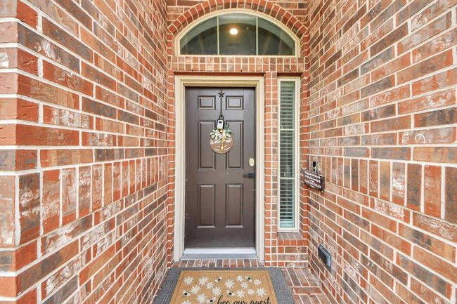 13208 Sage Meadow Ln, House other with 3 bedrooms, 2 bathrooms and 2 parking in Pearland TX | Image 4