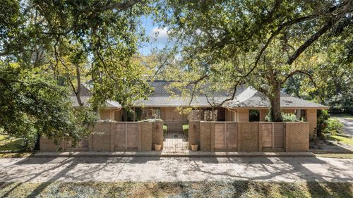 909 E Mimosa Ln, Crockett, TX, 75835-1733 | Card Image