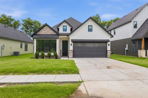 303 E Locust St, Leonard, TX, 75452 | Card Image