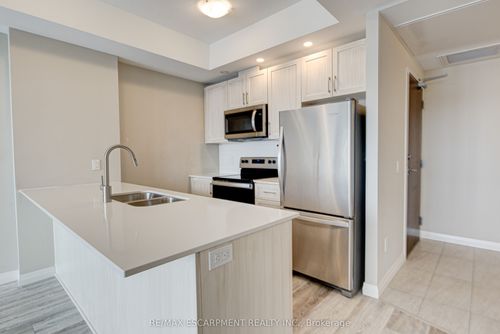 1007-108 Garment St, Kitchener, ON, N2G0E2 | Card Image