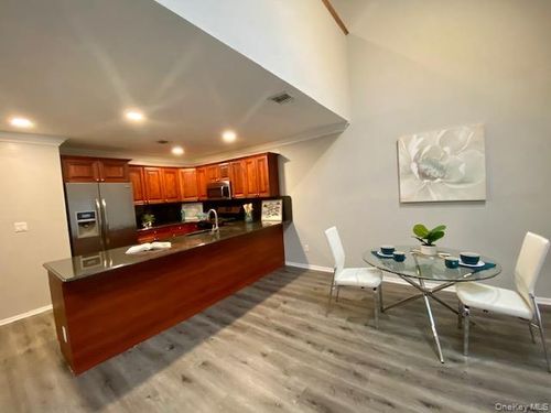 40-40 Neal Path, East Setauket, NY, 11733 | Card Image