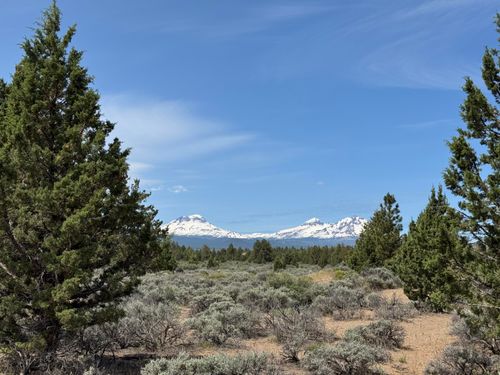 17949 Cascade Estates Dr, Bend, OR, 97703-9250 | Card Image
