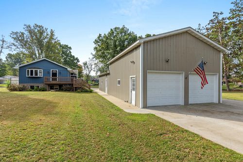9304 I Dr S, Ceresco, MI, 49033-8737 | Card Image