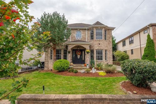 664 Teneyck Avenue, Lyndhurst, NJ, 07071 | Card Image