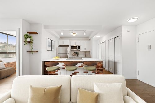 apt-416-100 Manhattan Ave, Union City, NJ, 07087-5223 | Card Image