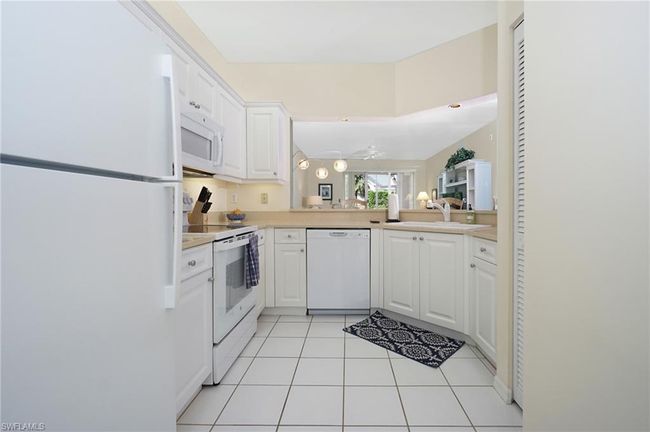 APT-105 - 853 Tanbark Dr, Condo with 2 bedrooms, 2 bathrooms and 1 parking in NAPLES FL | Image 13