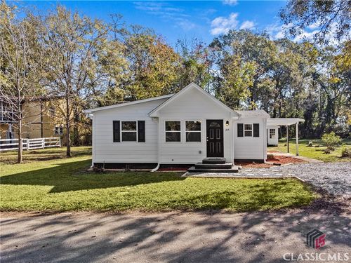 215 Hunter St, Union Point, GA, 30669-1033 | Card Image