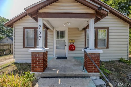 757 S Adams Ave, Lebanon, MO, 65536-3604 | Card Image