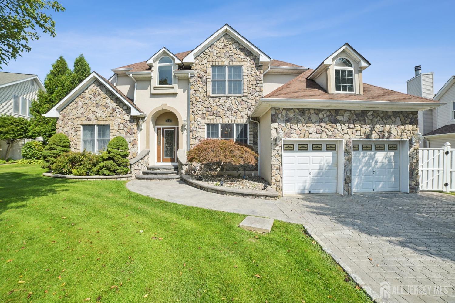 Morris Ct, South Amboy, NJ 08879