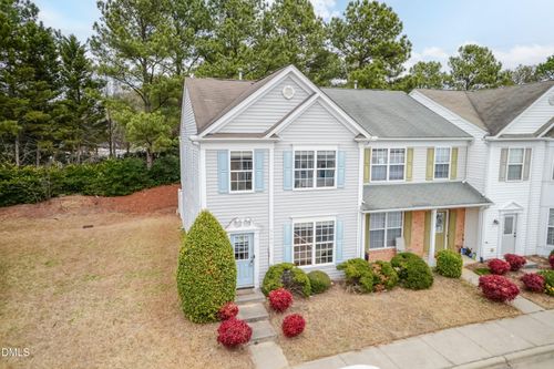 5141 Twelvepole Dr, Raleigh, NC, 27616-5877 | Card Image