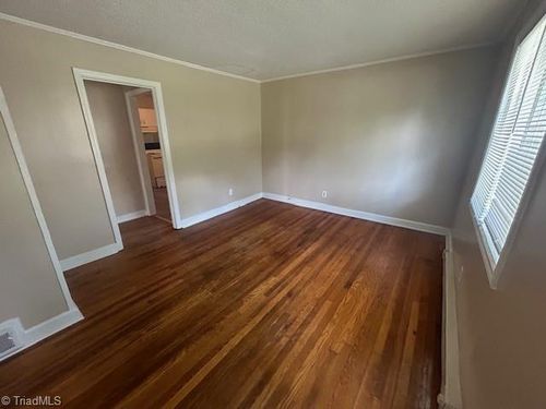 2609 Textile Dr, Greensboro, NC, 27405-6159 | Card Image