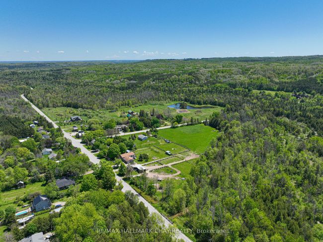 667280 20 Sideroad, House other with 5 bedrooms, 3 bathrooms and 6 parking in Mulmur ON | Image 38