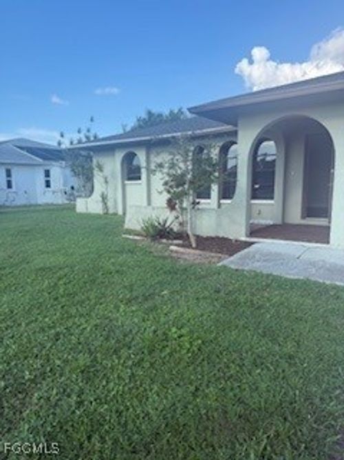109 Ne 20th Ct, Cape Coral, FL, 33909-2884 | Card Image