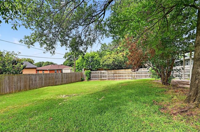 1402 Hillcrest Dr, House other with 3 bedrooms, 2 bathrooms and null parking in Sherman TX | Image 31