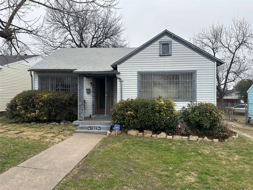 1523 E Elmore Avenue, Dallas, TX, 75216 | Card Image