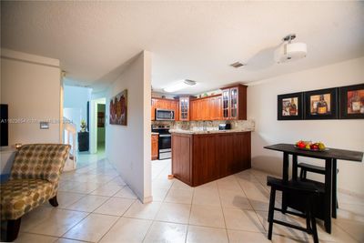 402 - 6970 Nw 174th Ter, Townhouse with 3 bedrooms, 3 bathrooms and null parking in Hialeah FL | Image 1