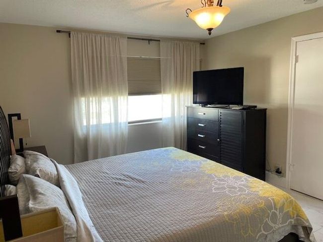APT-302 - 4070 Tivoli Ct, Condo with 2 bedrooms, 2 bathrooms and null parking in Lake Worth FL | Image 12