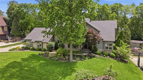 4824 Winding Creek Trl, Kettering, OH, 45429-1975 | Card Image