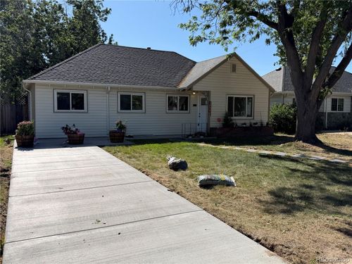 5040 Elm Ct, Denver, CO, 80221-1246 | Card Image