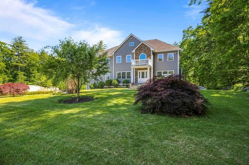 46 West St, Berlin, MA, 01503-1507 | Card Image