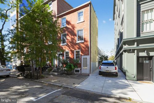 254 N Lawrence St, PHILADELPHIA, PA, 19106-1104 | Card Image