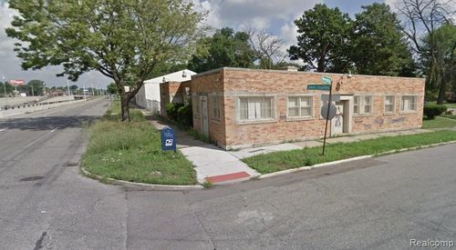 16210 James Couzens Fwy, Detroit, MI, 48221-2852 | Card Image