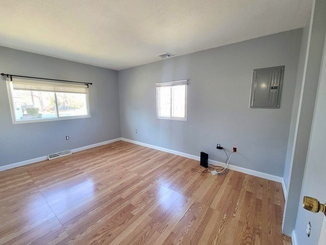 APT-1L - 12 Green St, Condo with 3 bedrooms, 1 bathrooms and 2 parking in Stoughton MA | Image 7