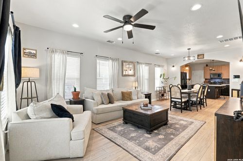 215 W High Ave, San Antonio, TX, 78210-2928 | Card Image