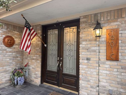 c-1901 Potomac Drive, Houston, TX, 77057 | Card Image