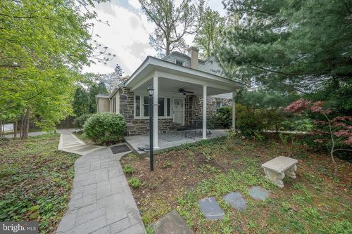 1 Braxton Rd, BRYN MAWR, PA, 19010-1028 | Card Image
