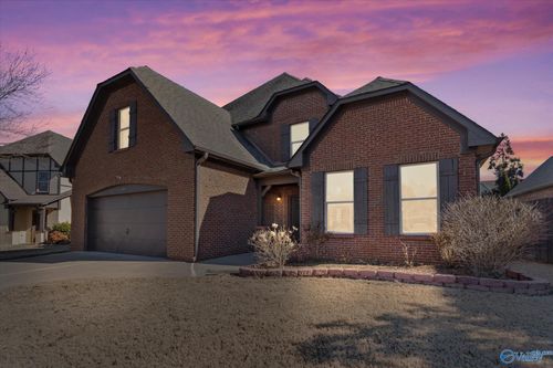 105 Arbor Hill Ln Sw, Huntsville, AL, 35824-3111 | Card Image